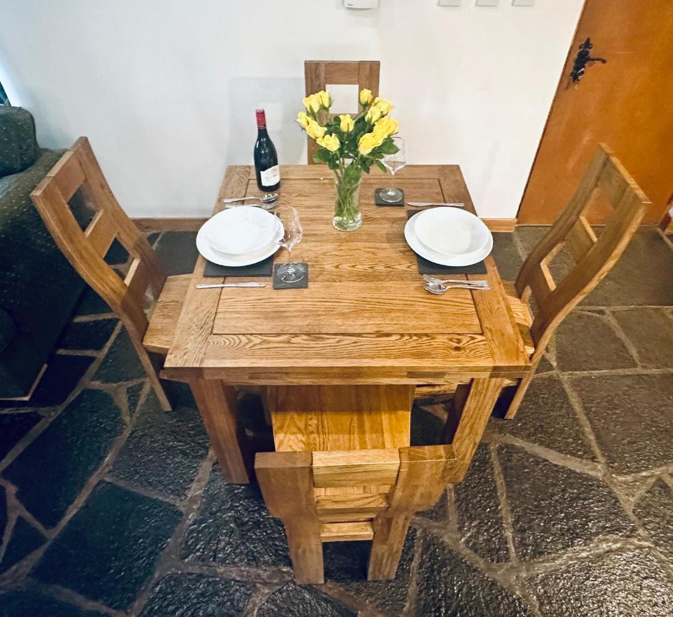 Elgol Tigh Mairi At Mary'S Thatched Cottages מראה חיצוני תמונה