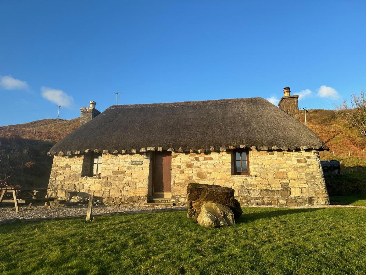 Elgol Tigh Mairi At Mary'S Thatched Cottages מראה חיצוני תמונה